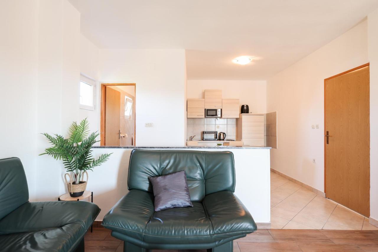 Apartments Miky Врси Екстер'єр фото