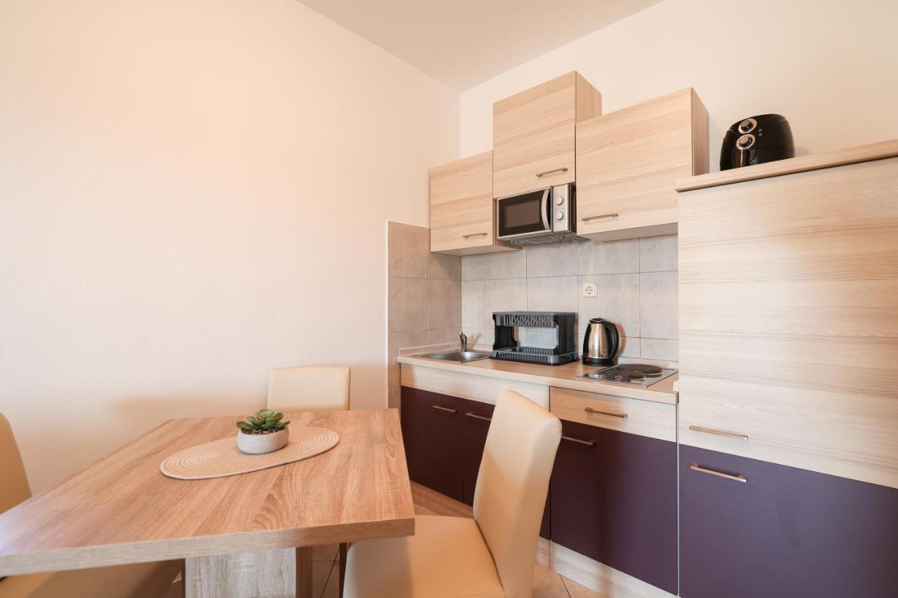 Apartments Miky Врси Екстер'єр фото
